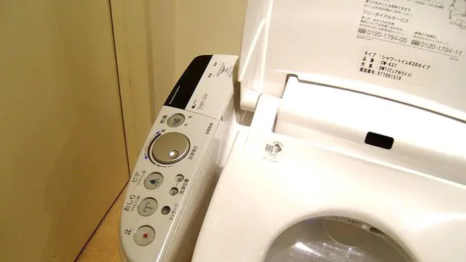 toilets in japan